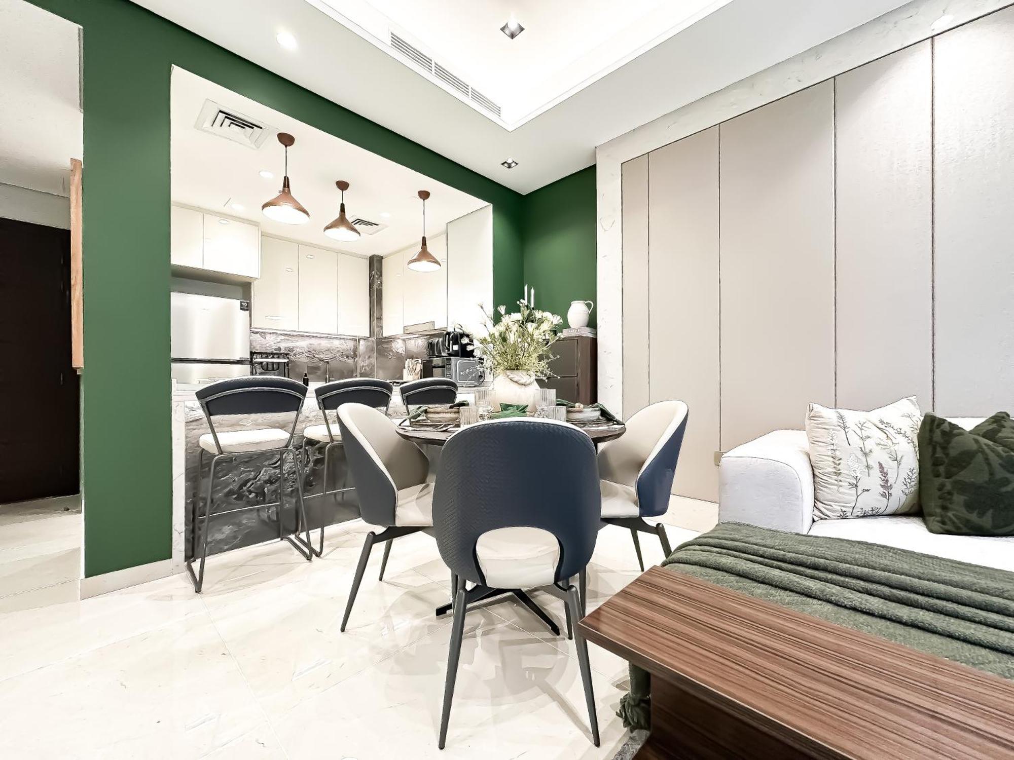 Trophy-refined Living With Natural Hues Apartment *